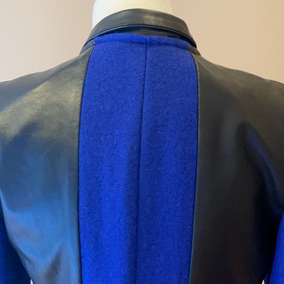 Love & Liberty  Blazer size 6.100% wool. Very good condition . - Picture 6 of 9